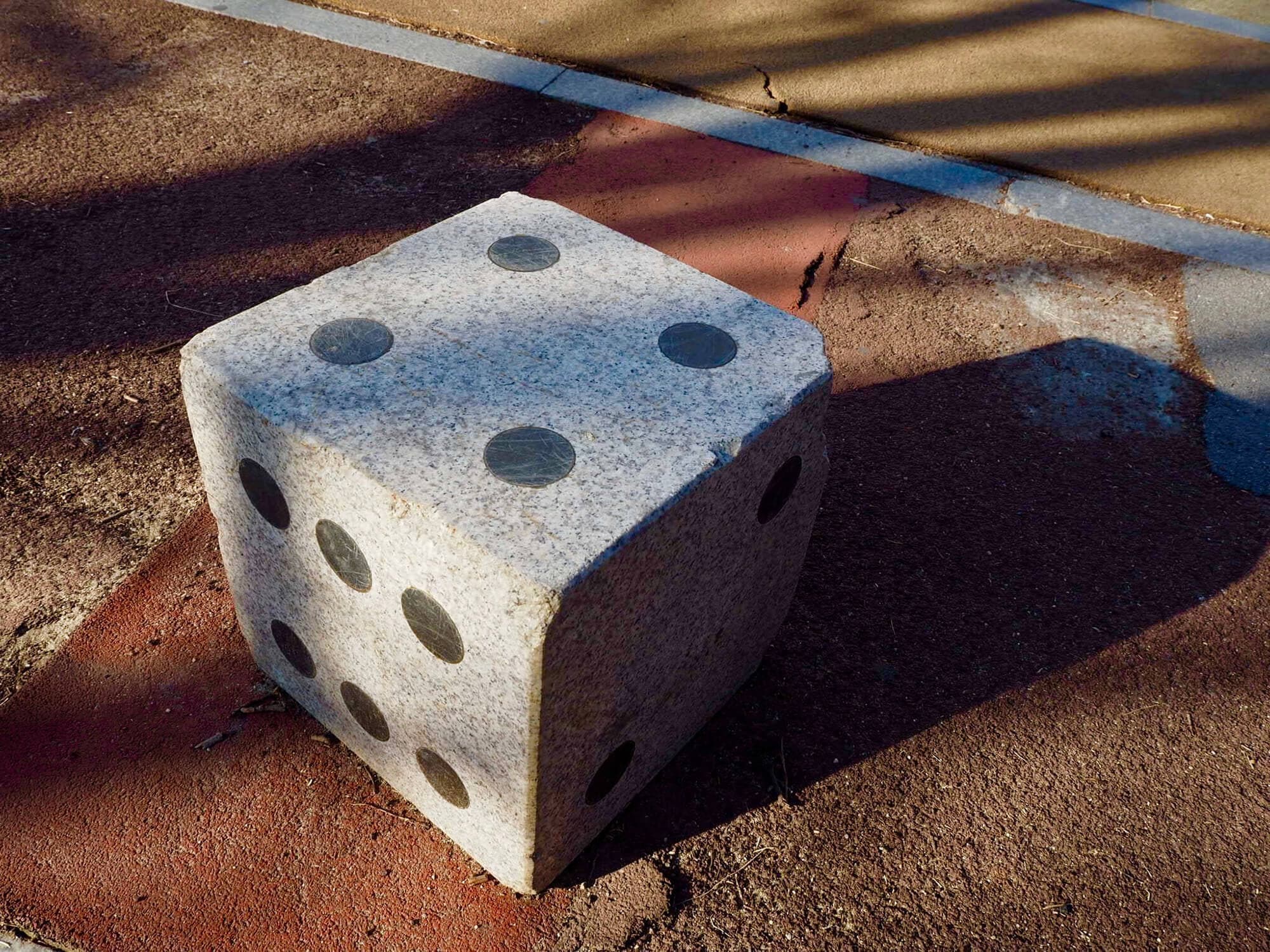 2438998_l.jpg